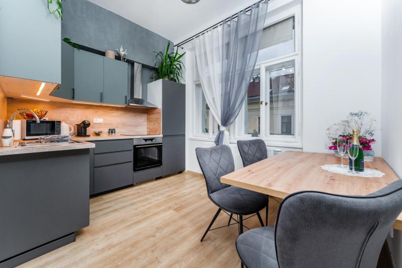 Alla Prague Apartment Екстер'єр фото